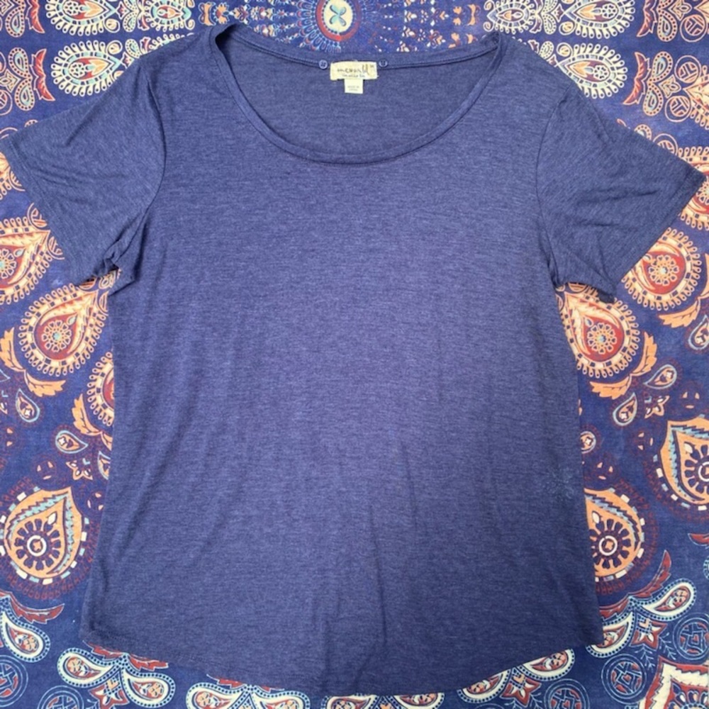 3for$10🌸 OneWorld T-shirt Size Medijm